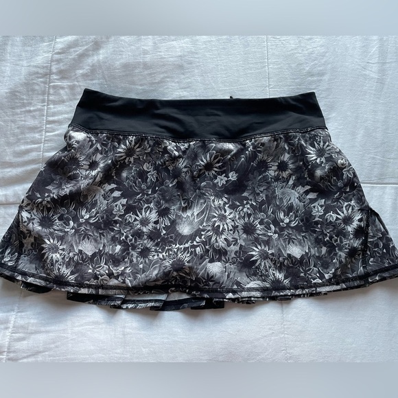 Lululemon Pace Setter Mini Skirt Skort 6 Flowabunga Angel Wing Ruffle Tennis Run - Picture 5 of 11